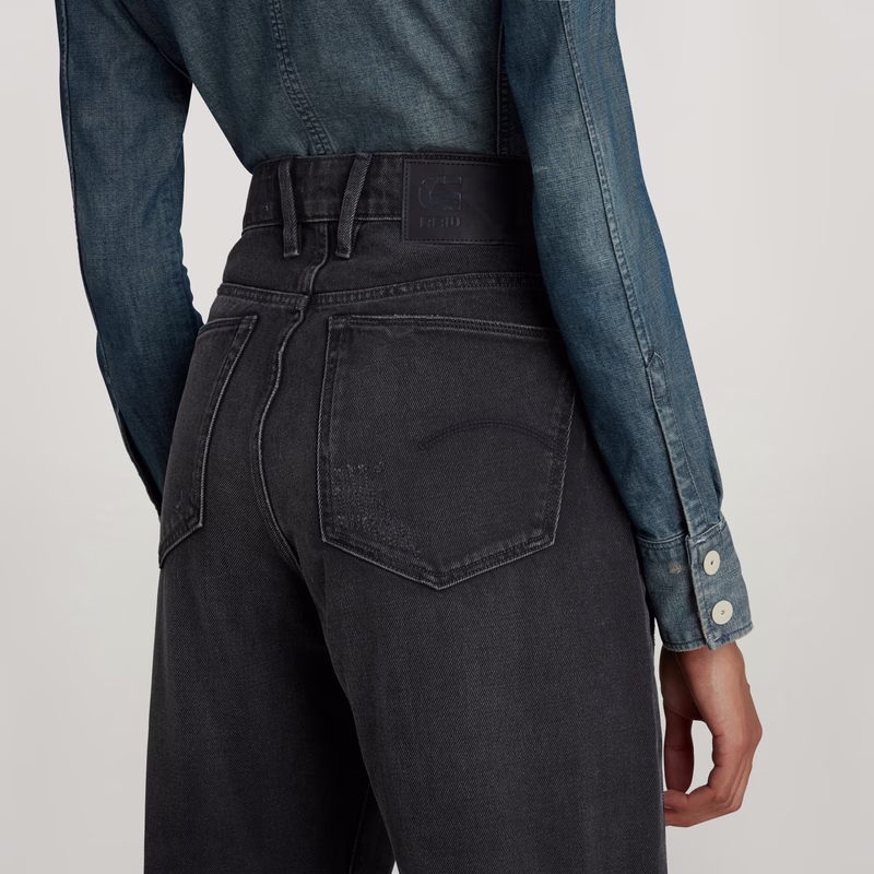 Janeh Ultra High Mom Ankle Jeans