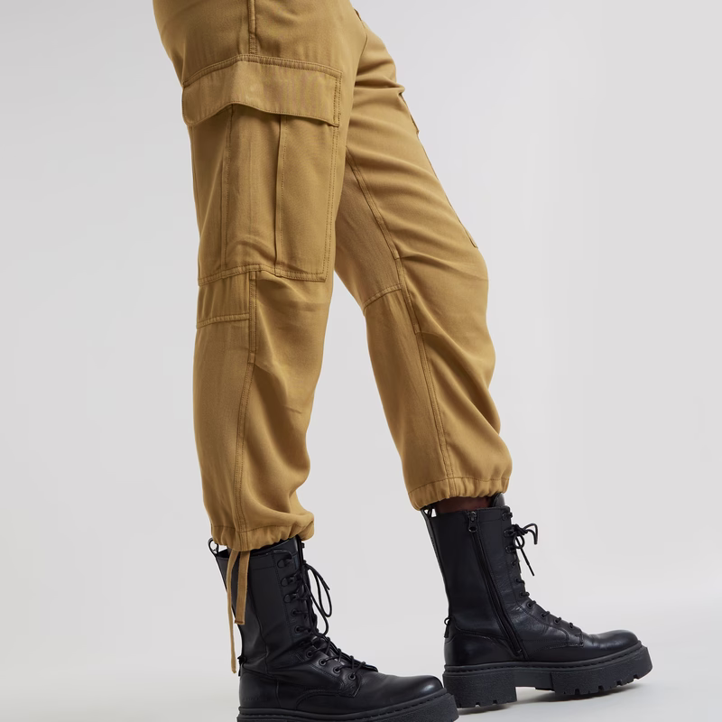 Cargo Cropped Drawcord