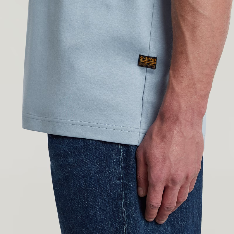Trims Back Graphic T-Shirt