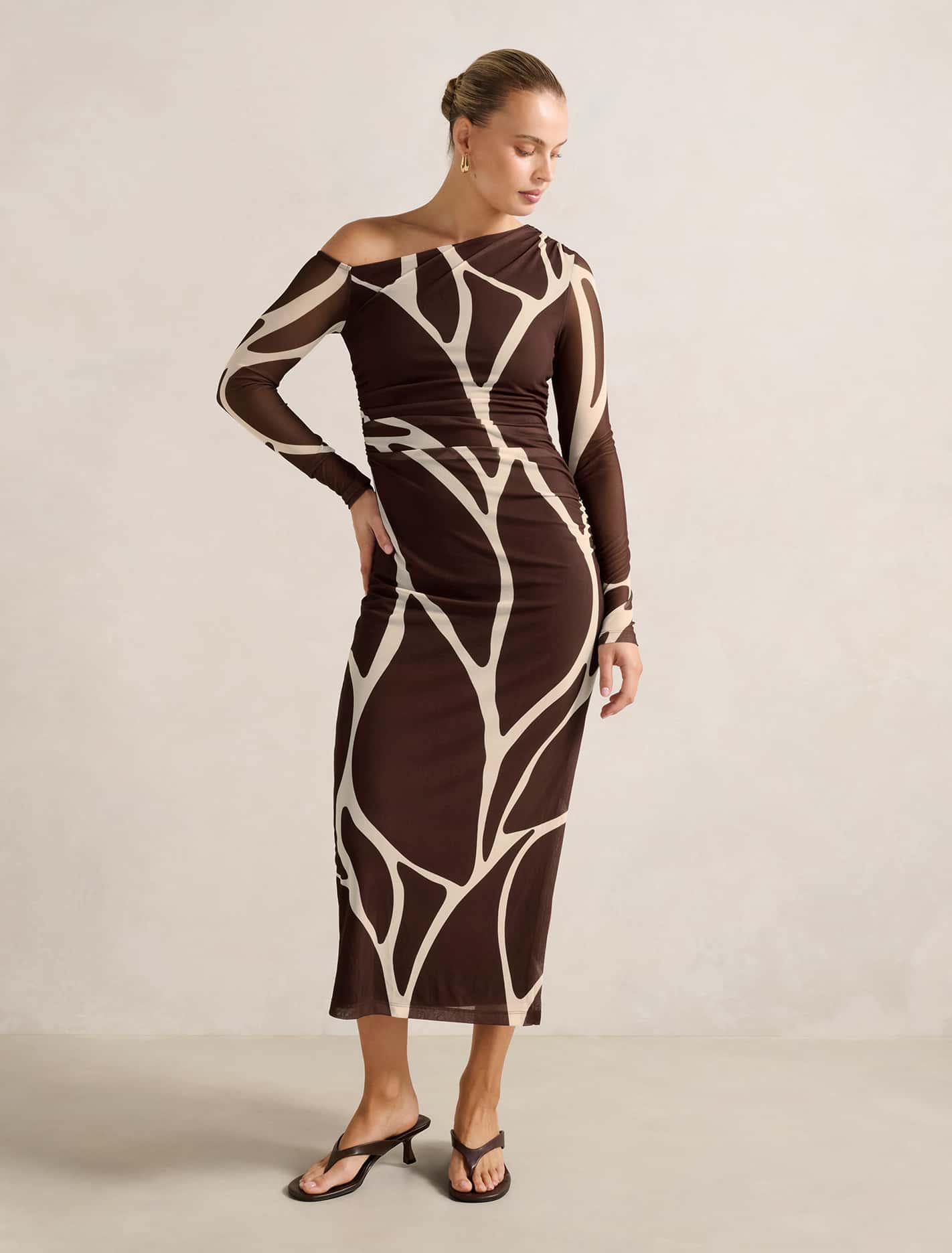 Tipped Shoulder Midi Dress