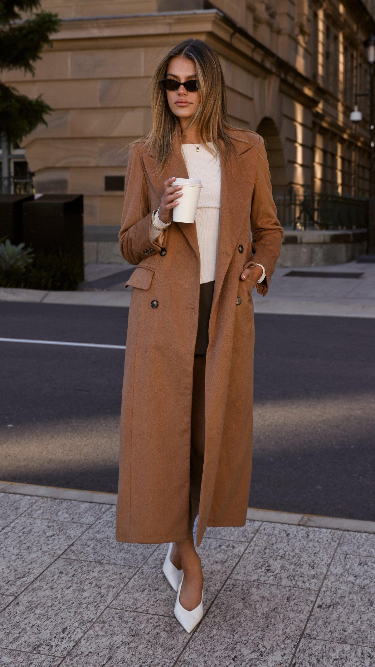 MVN - Lost In New York Coat - Camel