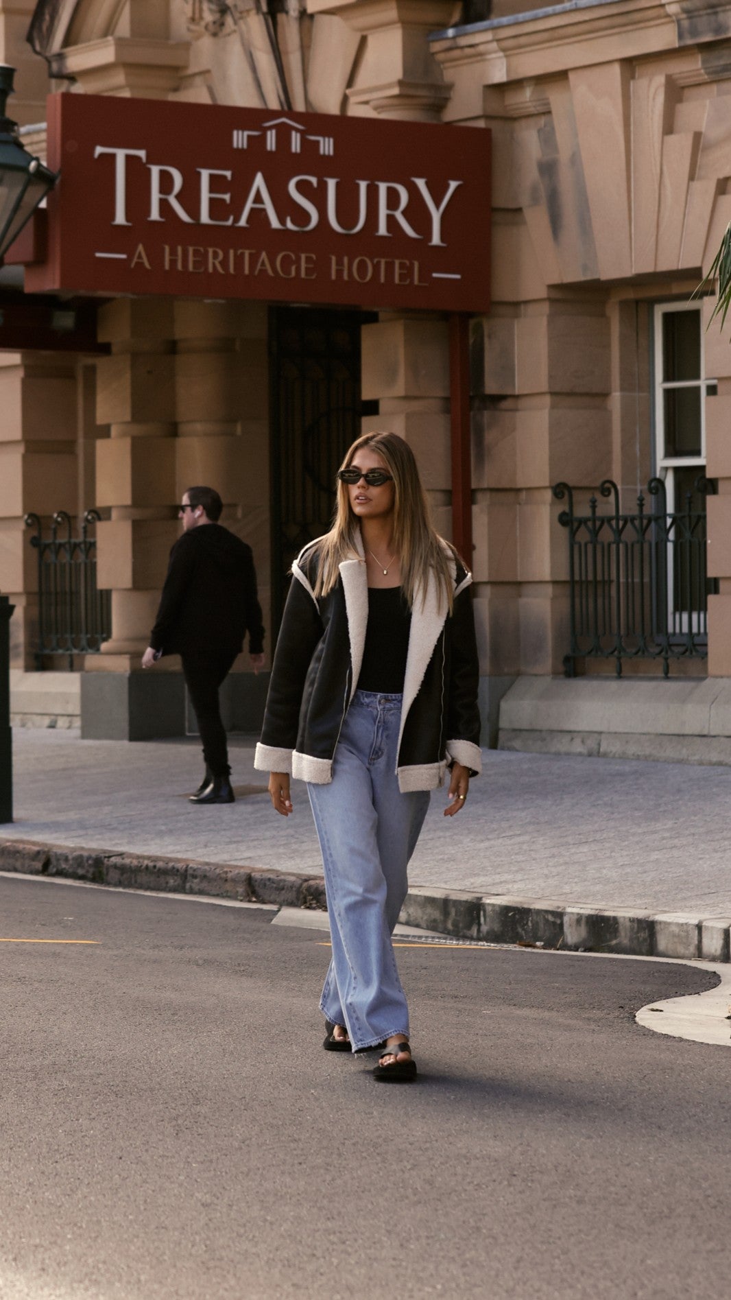 London Oversized Biker - Black