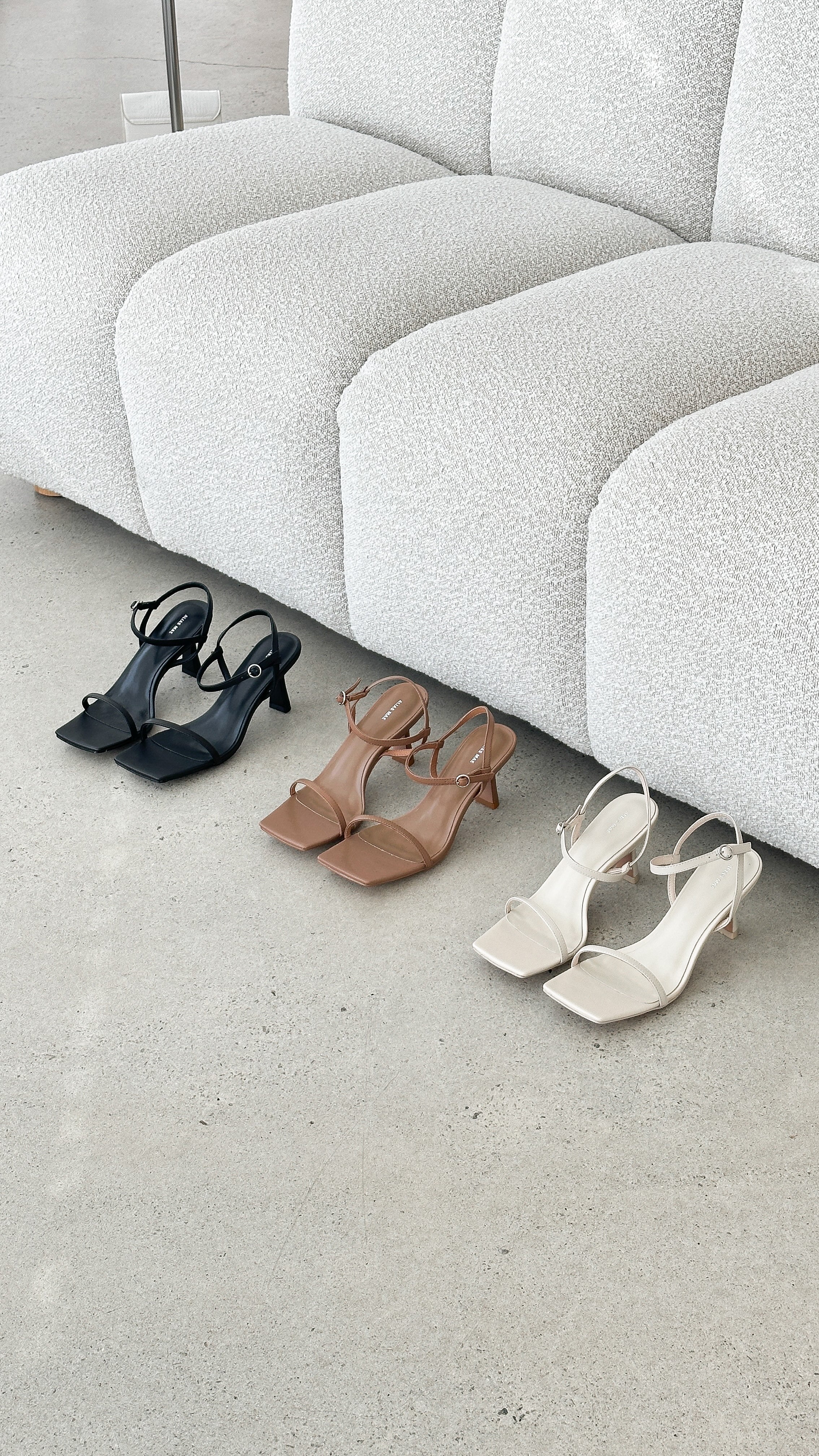 Scarlet Heel - Pecan Leather