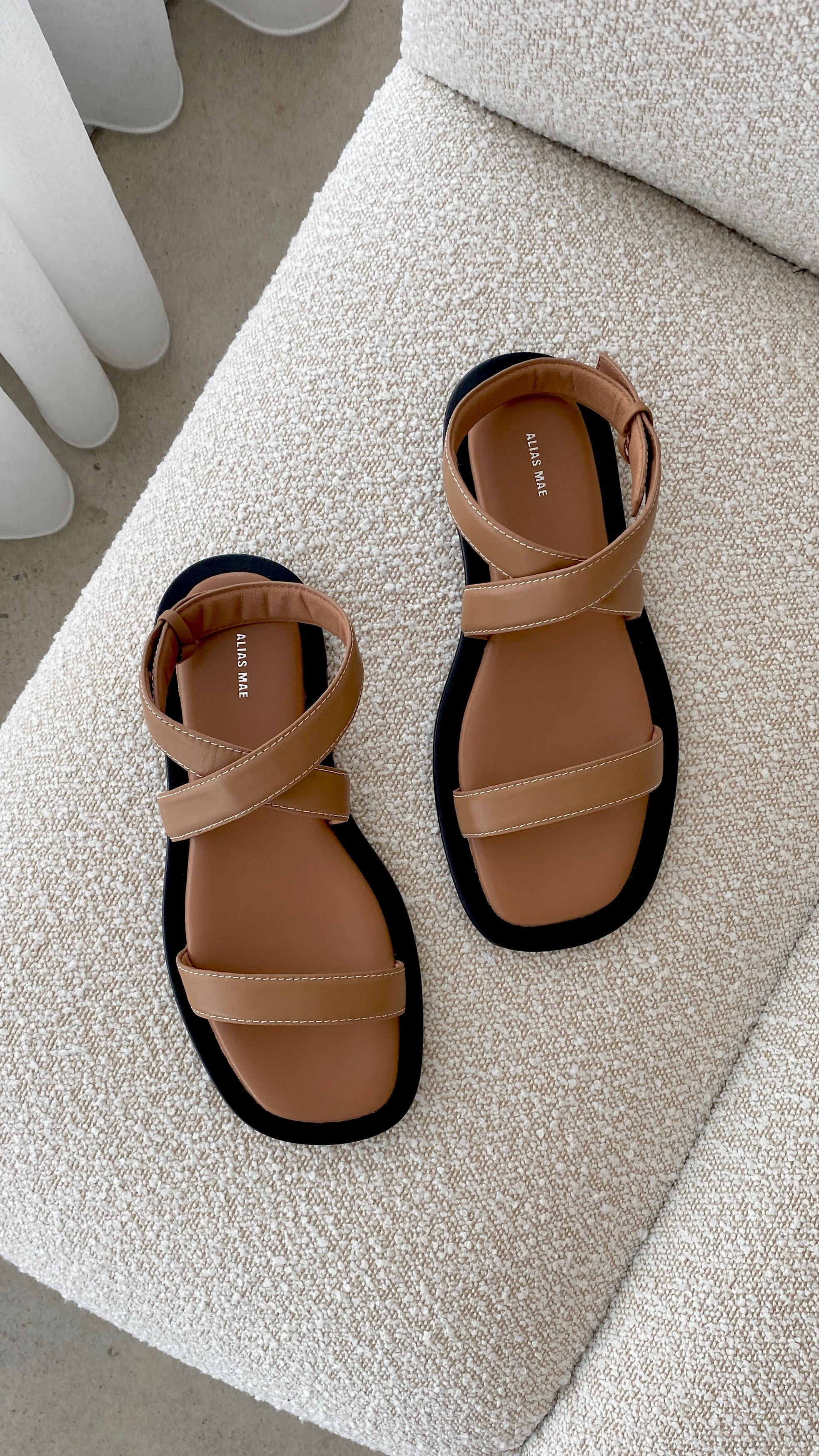 Kenia Sandal - Pecan Leather