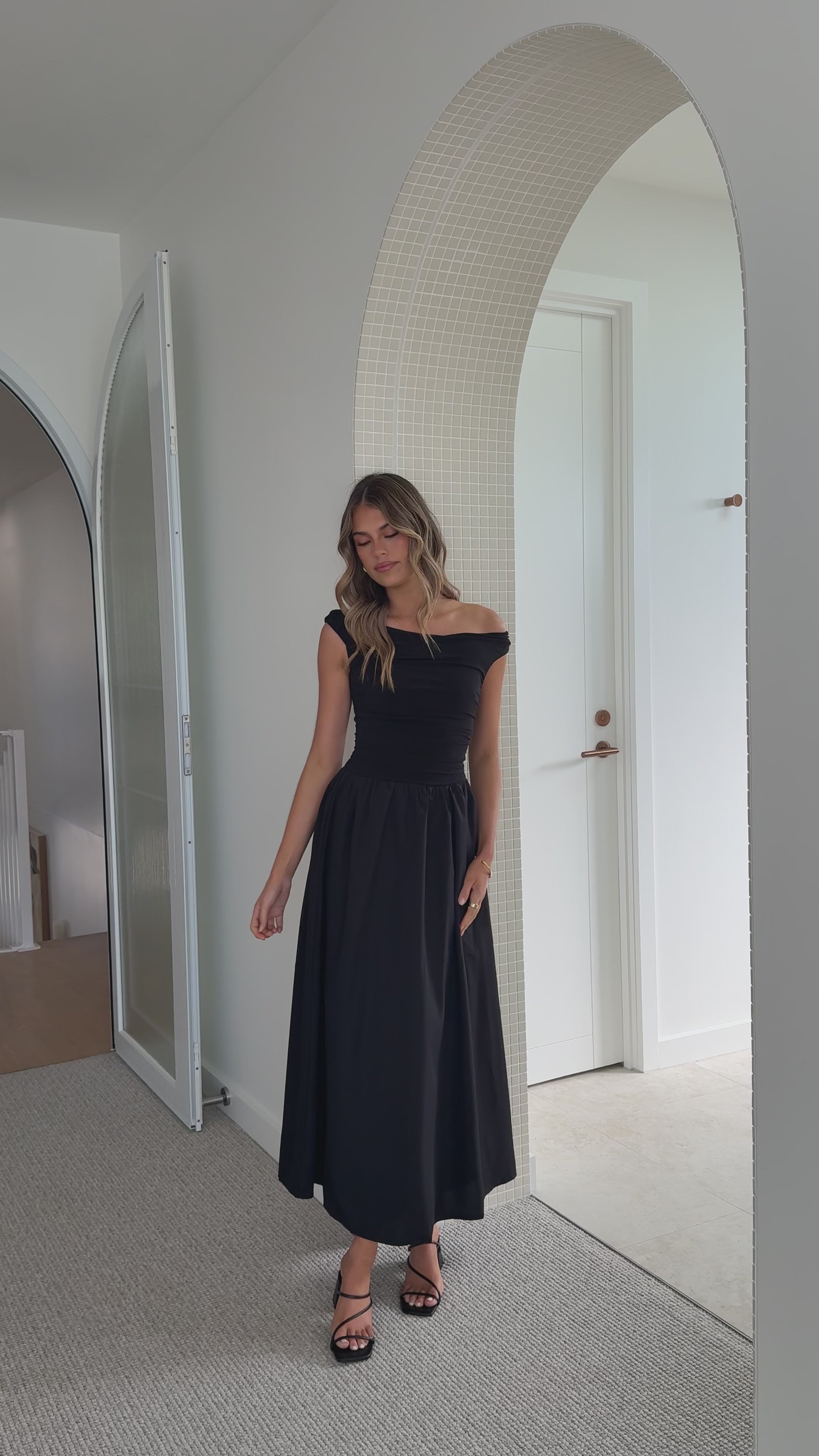 Immy Midi Dress - Black