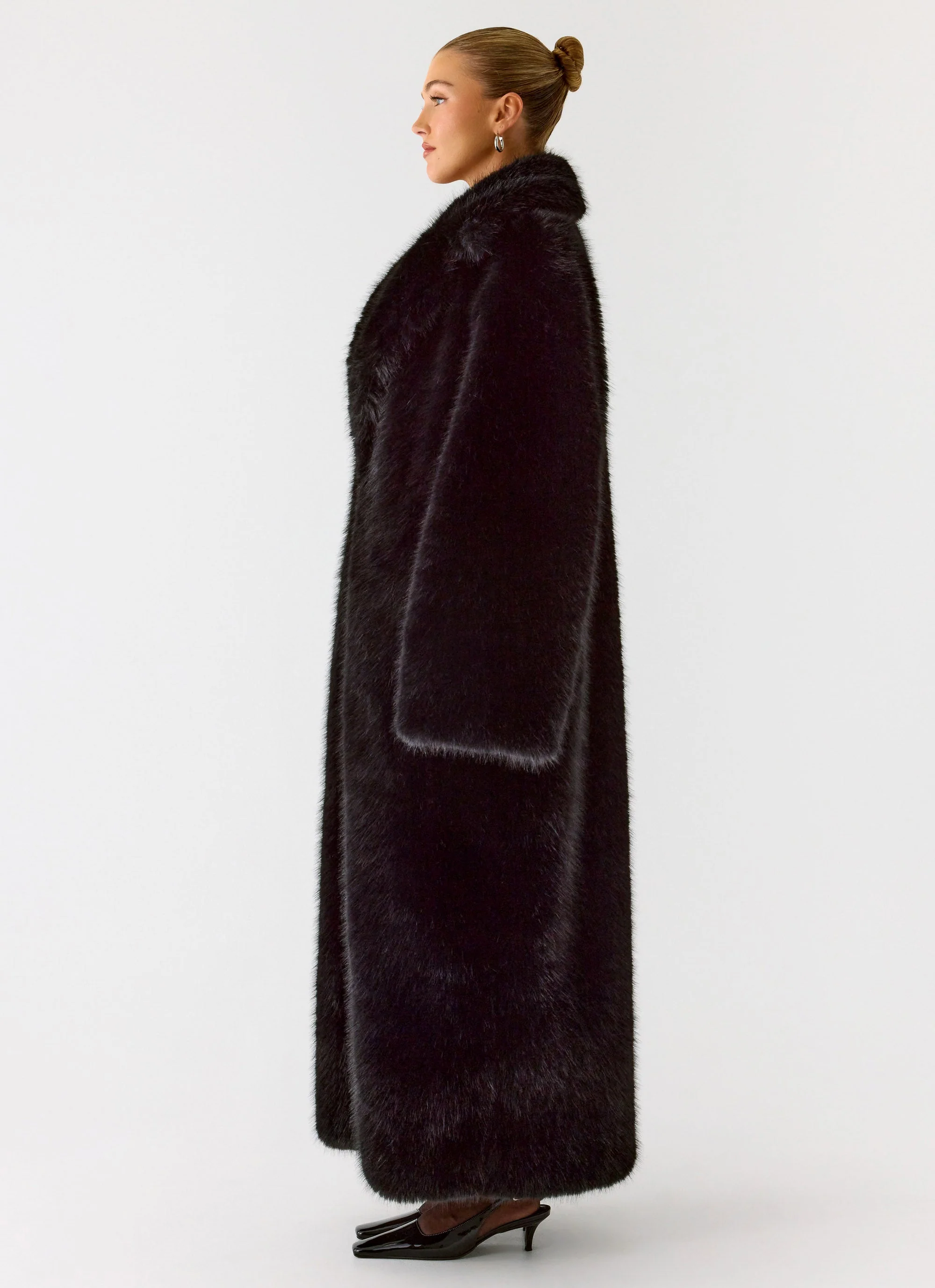 Kamil Faux Fur Maxi Coat - Black