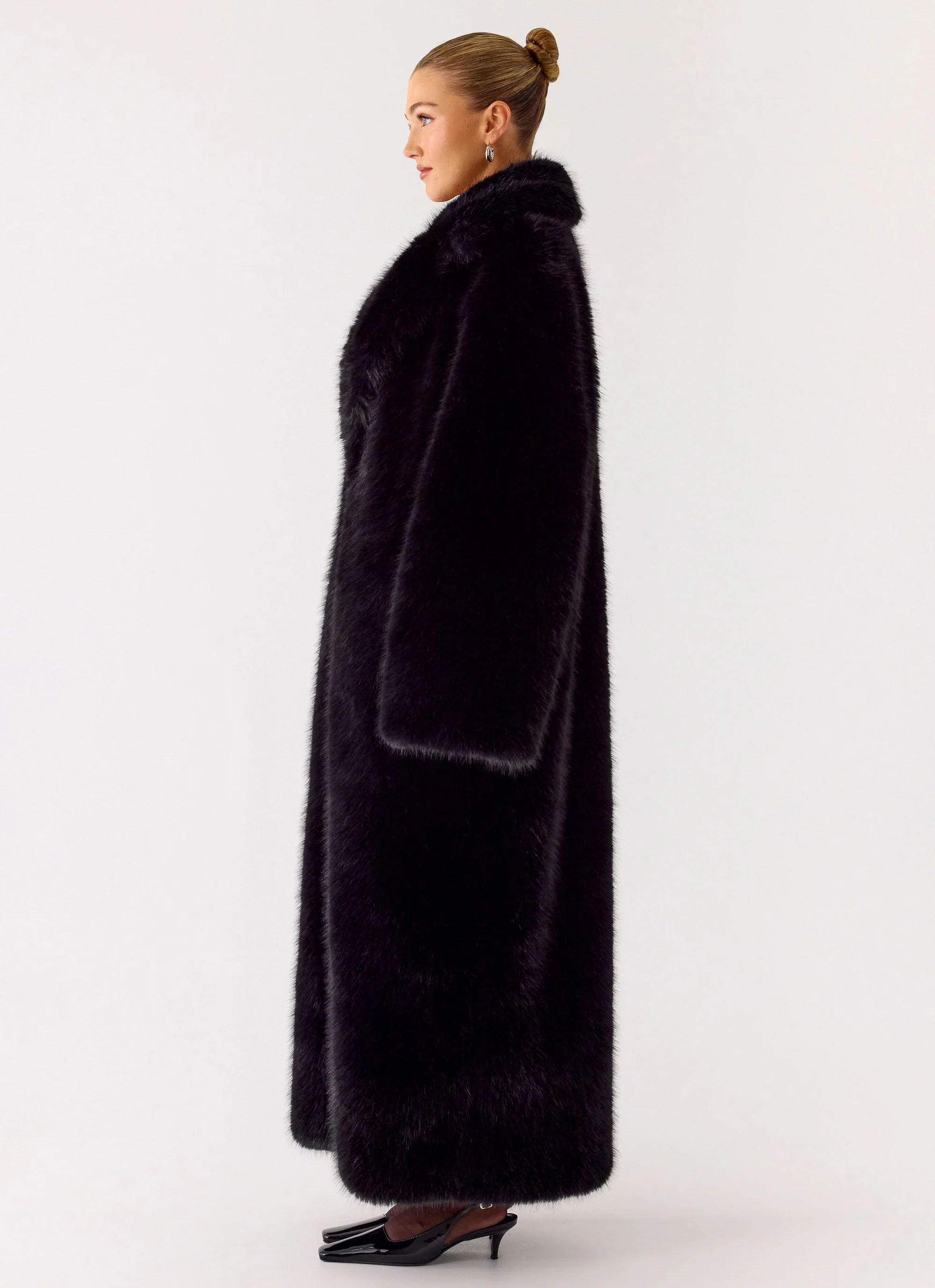Kamil Faux Fur Maxi Coat - Black