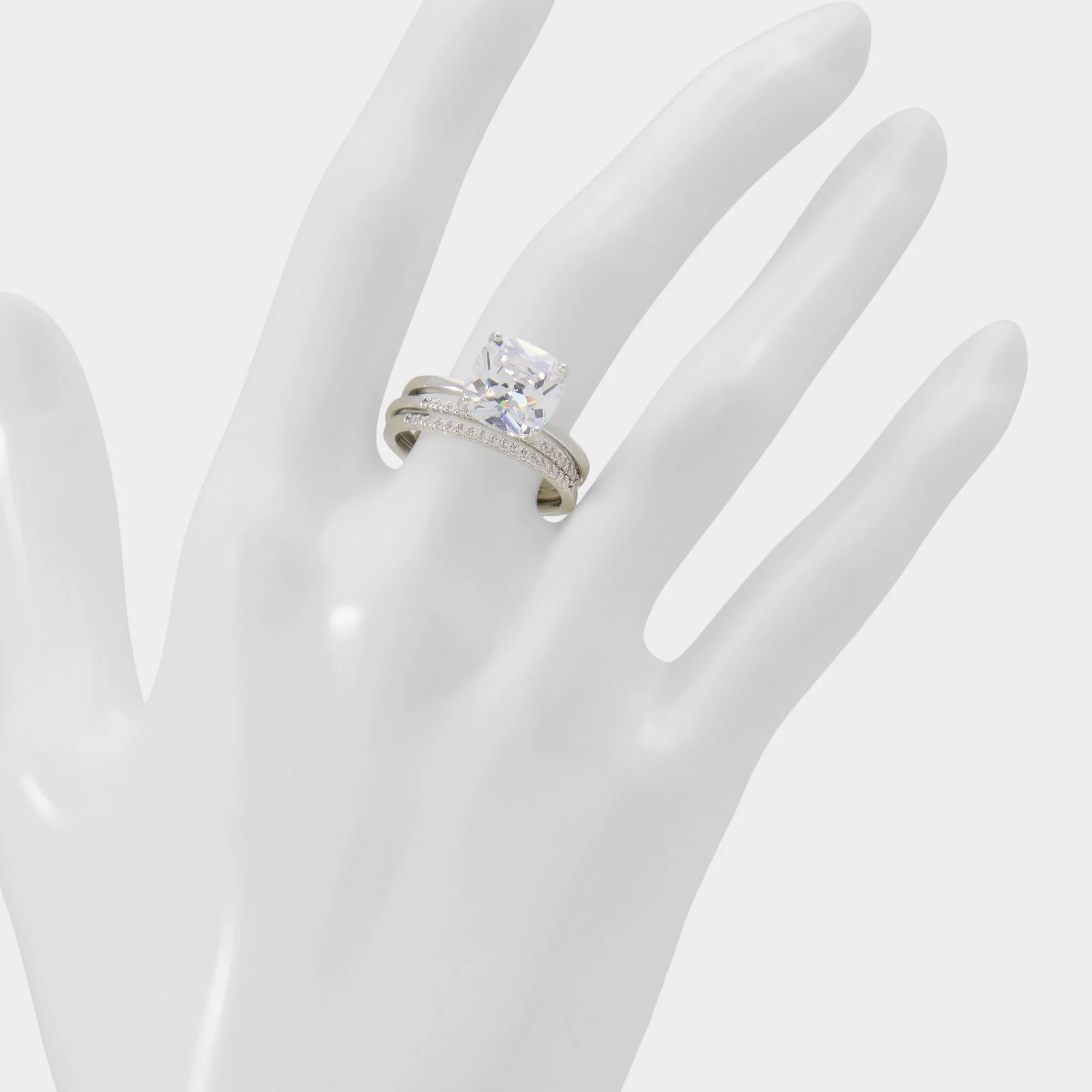 Lothoamas - Aldo Outlet Shop