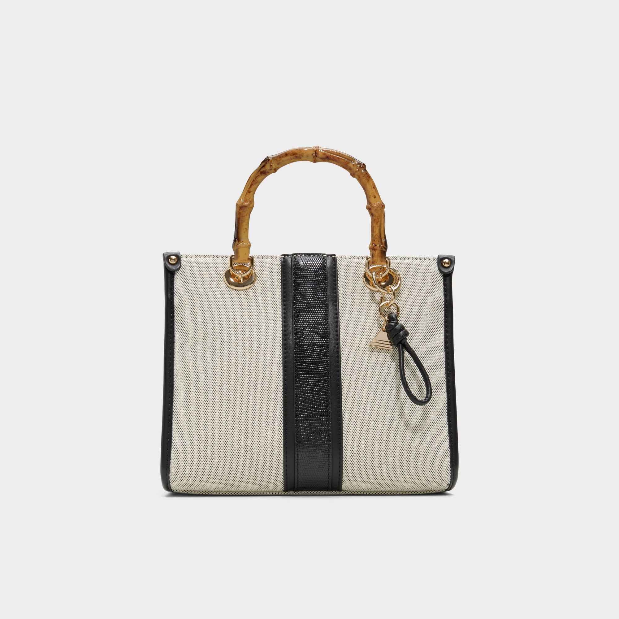 Thilia - Aldo Outlet Shop