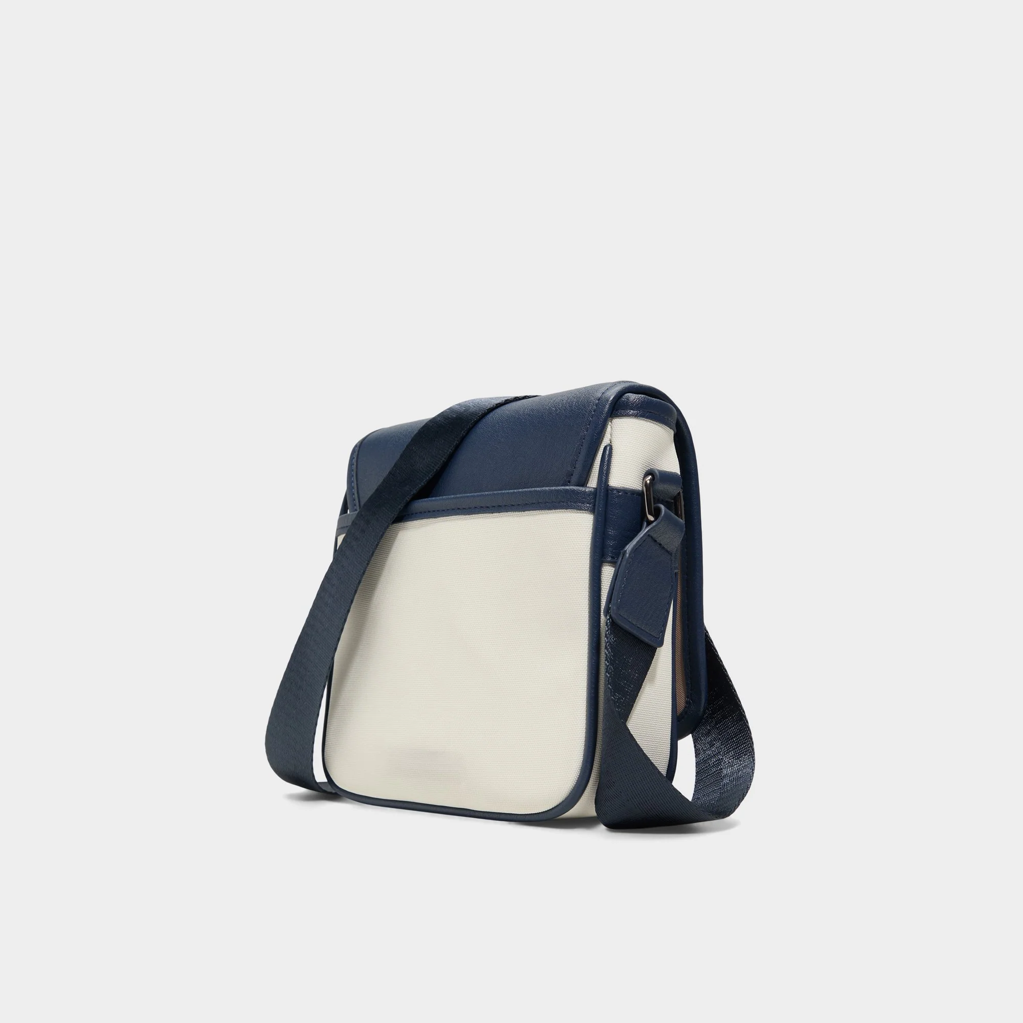 Seawaveex - Aldo Outlet Shop