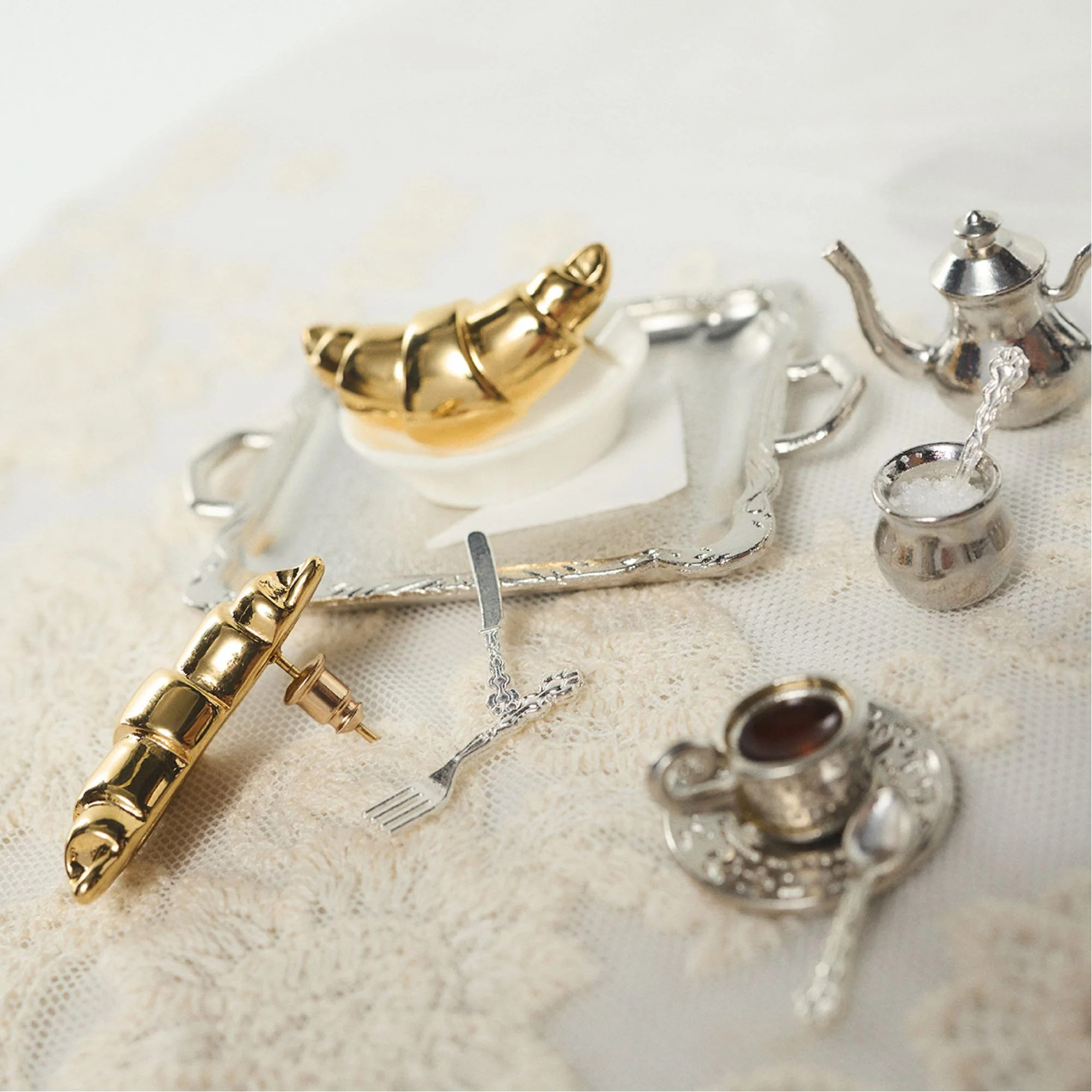 Croissants - Aldo Outlet Shop