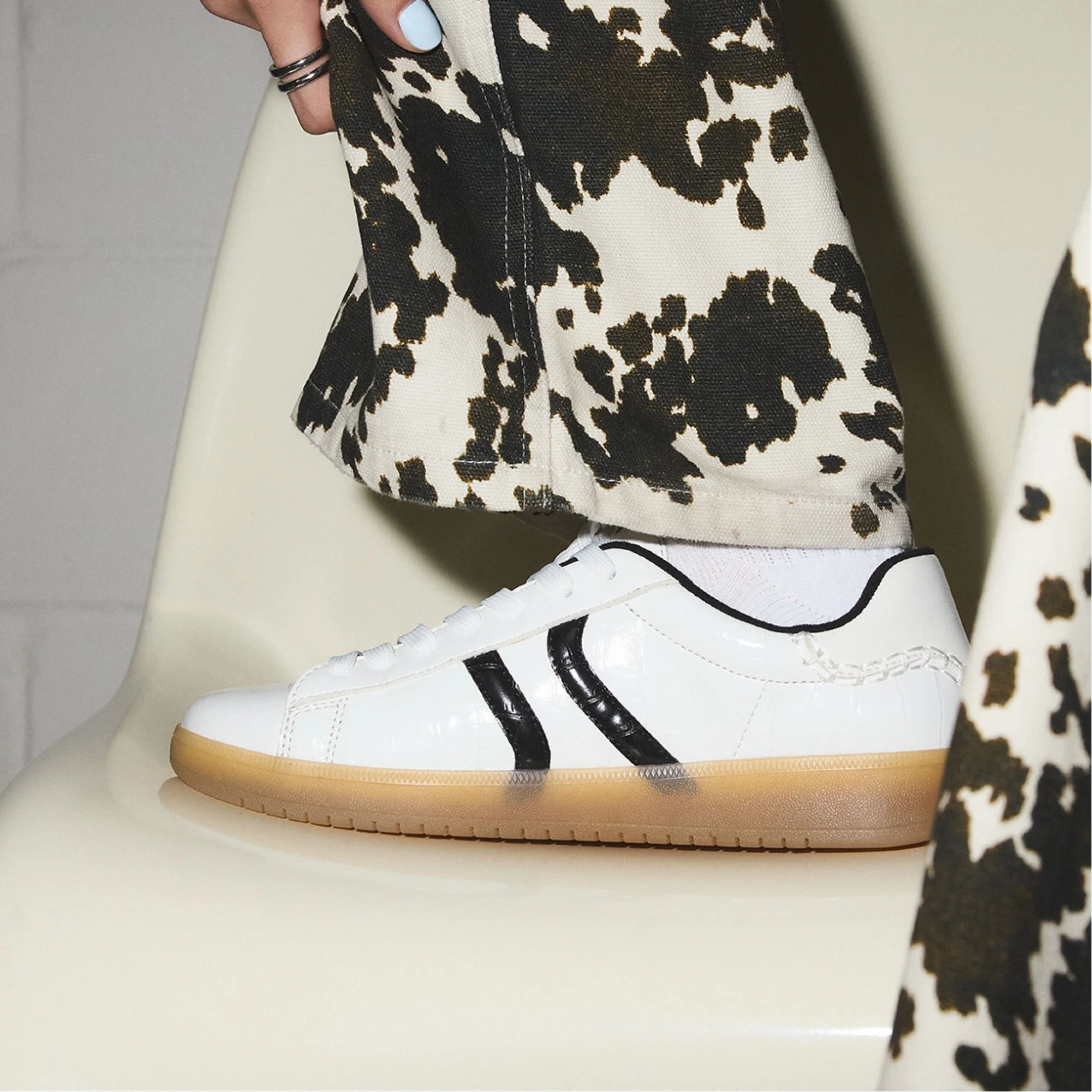 Chicsneaker2 - Aldo Outlet Shop