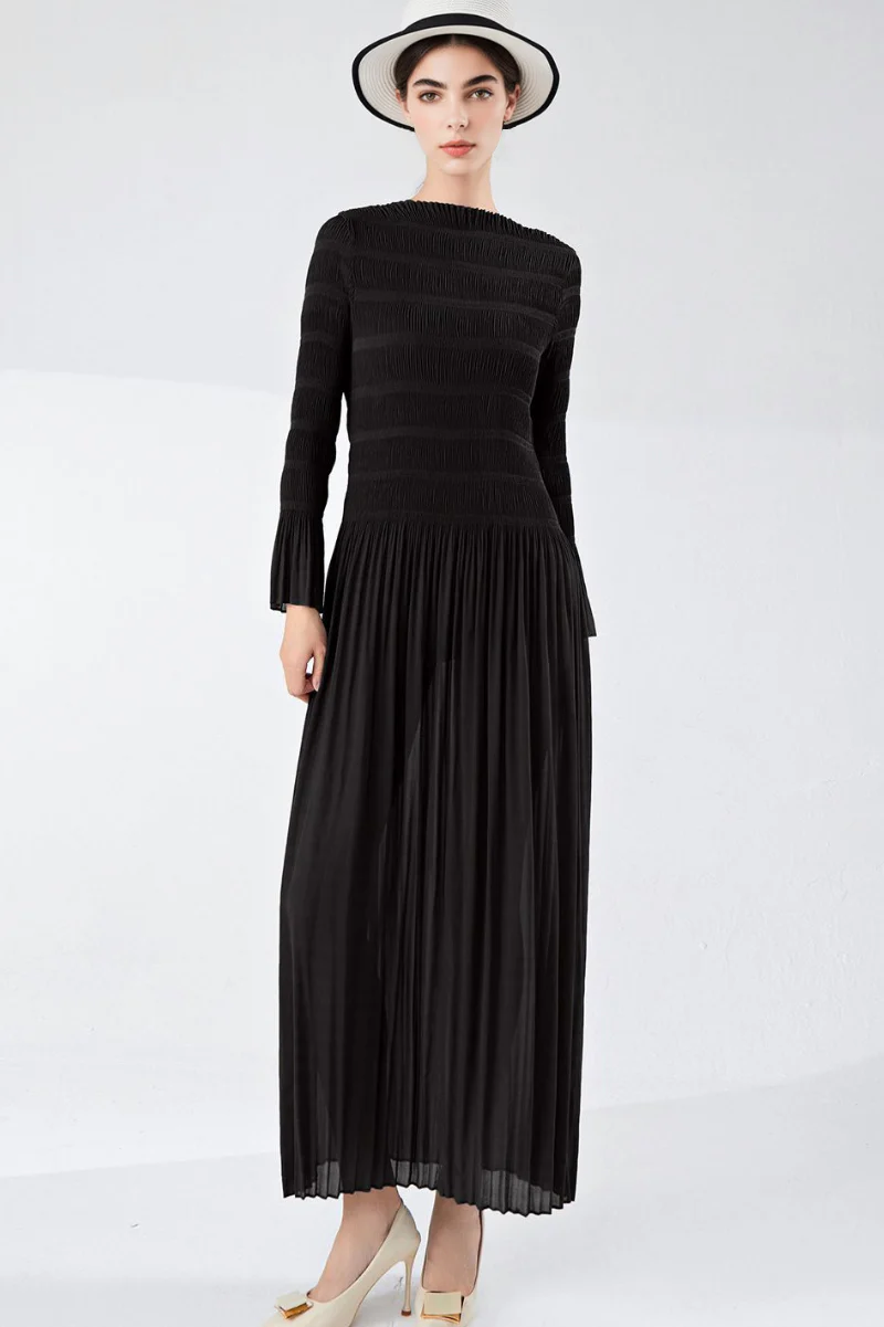 Designer Inspired Pleated Long Sleeve Smocked Maxi Dress - HBQMJX