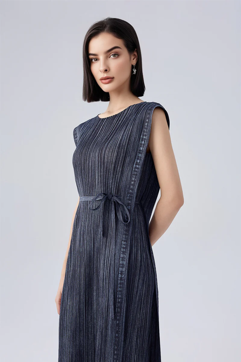 Designer Inspired Pleated Sleeveless Midi Dress - HBQMJX