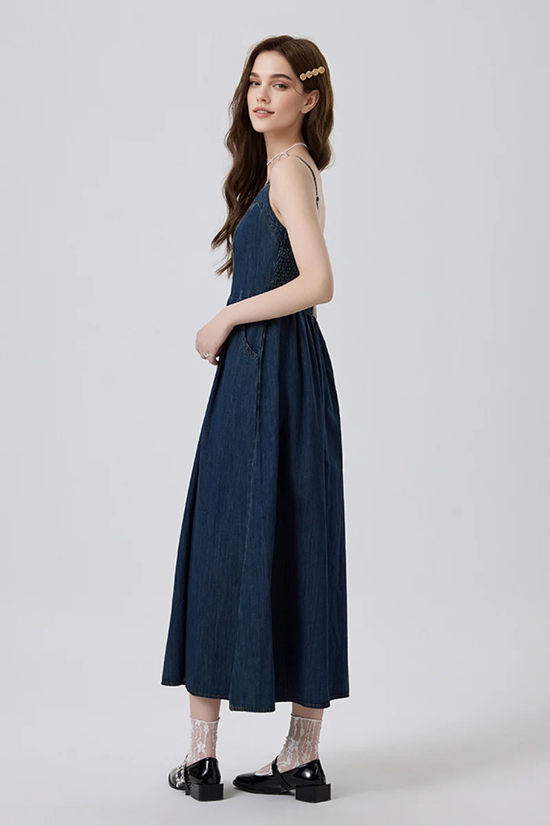 Denim Spaghetti-Strap Midi Dress With Pockets - HBQMJX