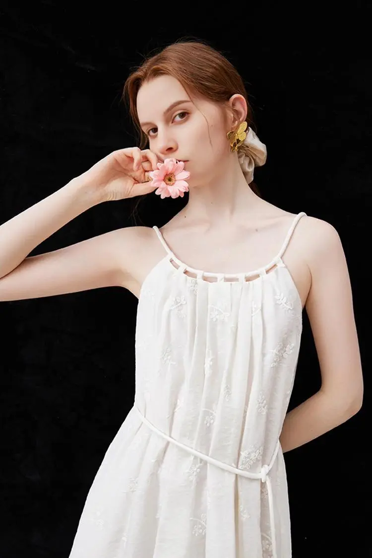 White Flowy Halter Embroidered Dress - HBQMJX
