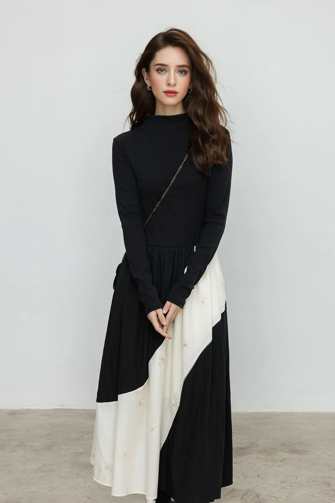 Fit & Flare Long-Sleeve Midi Dress with Lace Patchwork - HBQMJX