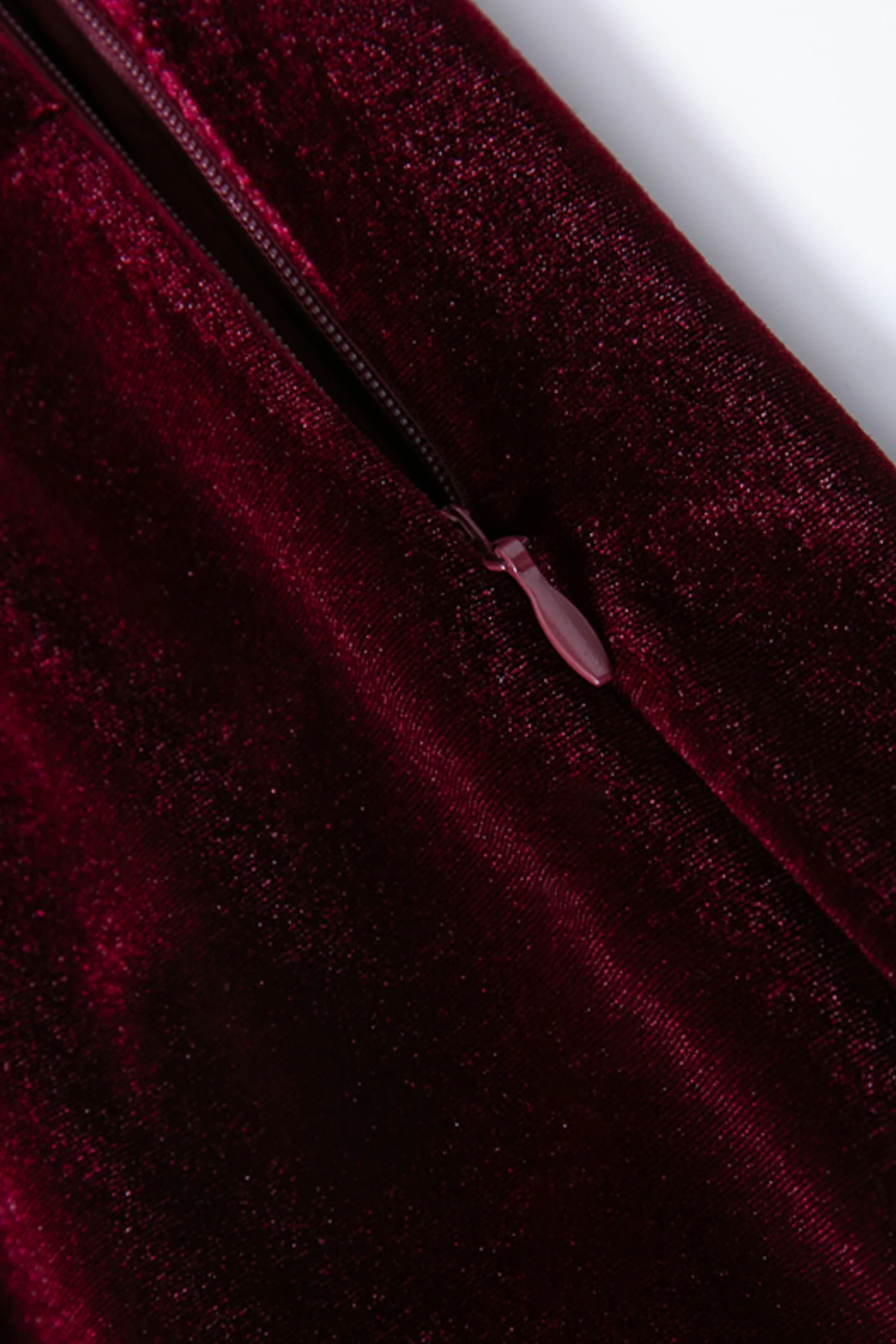 Burgundy Velvet Ruched Long Sleeve V-Neck Midi Dress - HBQMJX