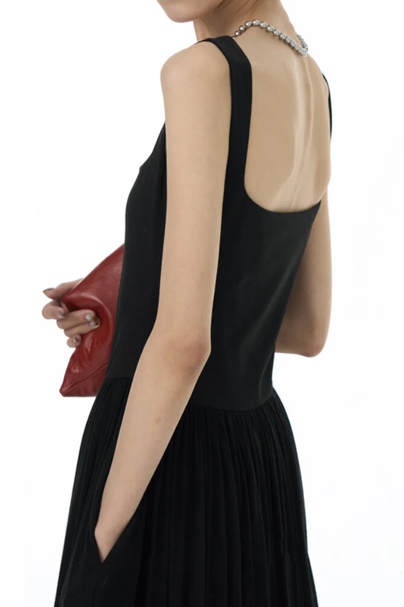 Black Sleeveless Pleated Square-Neck Tank Midi Dress - HBQMJX