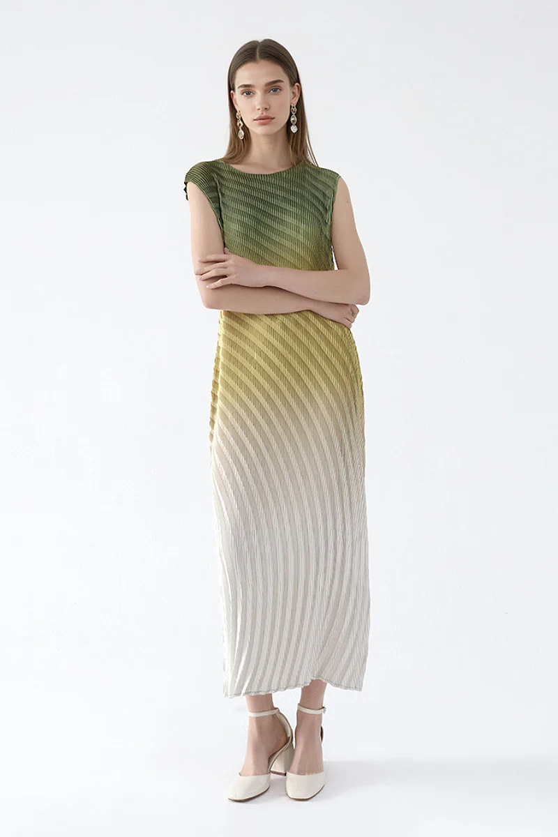 Designer Inspired Pleated Ombre Sleeveless Maxi Dress - HBQMJX