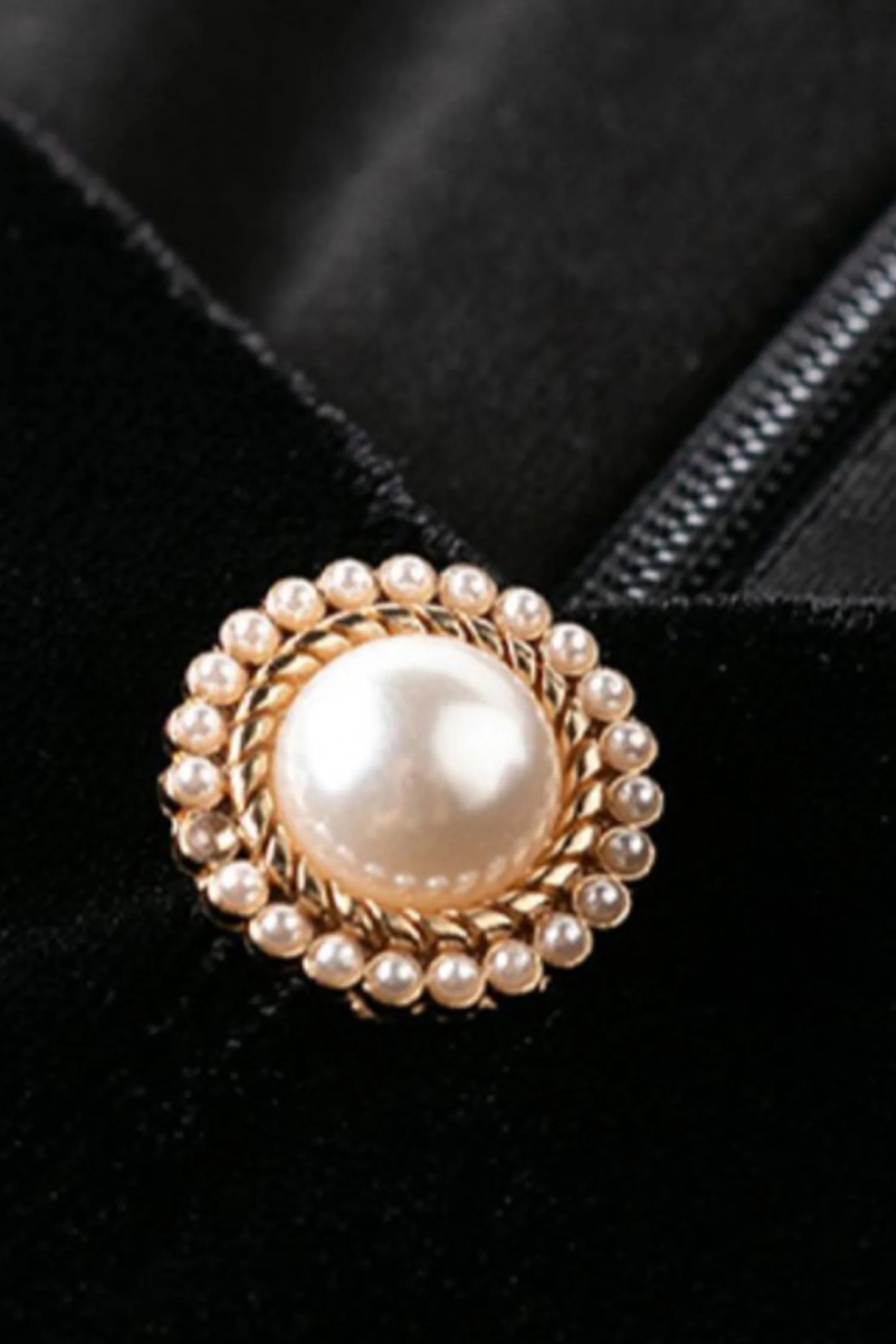 Black Velvet Long Sleeve Sweetheart Midi Dress with Pearls - HBQMJX