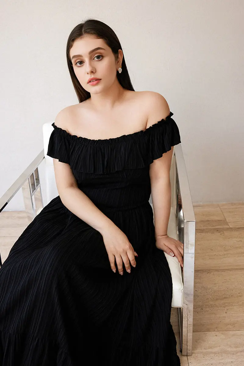 Black Off-the-Shoulder Ruffled Fit & Flare Midi Dress - HBQMJX