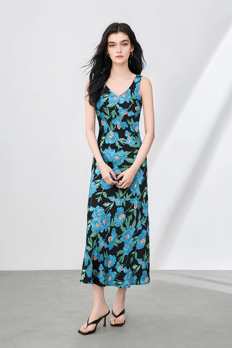 Blue Floral Sleeveless V-Neck Satin Midi Dress - HBQMJX