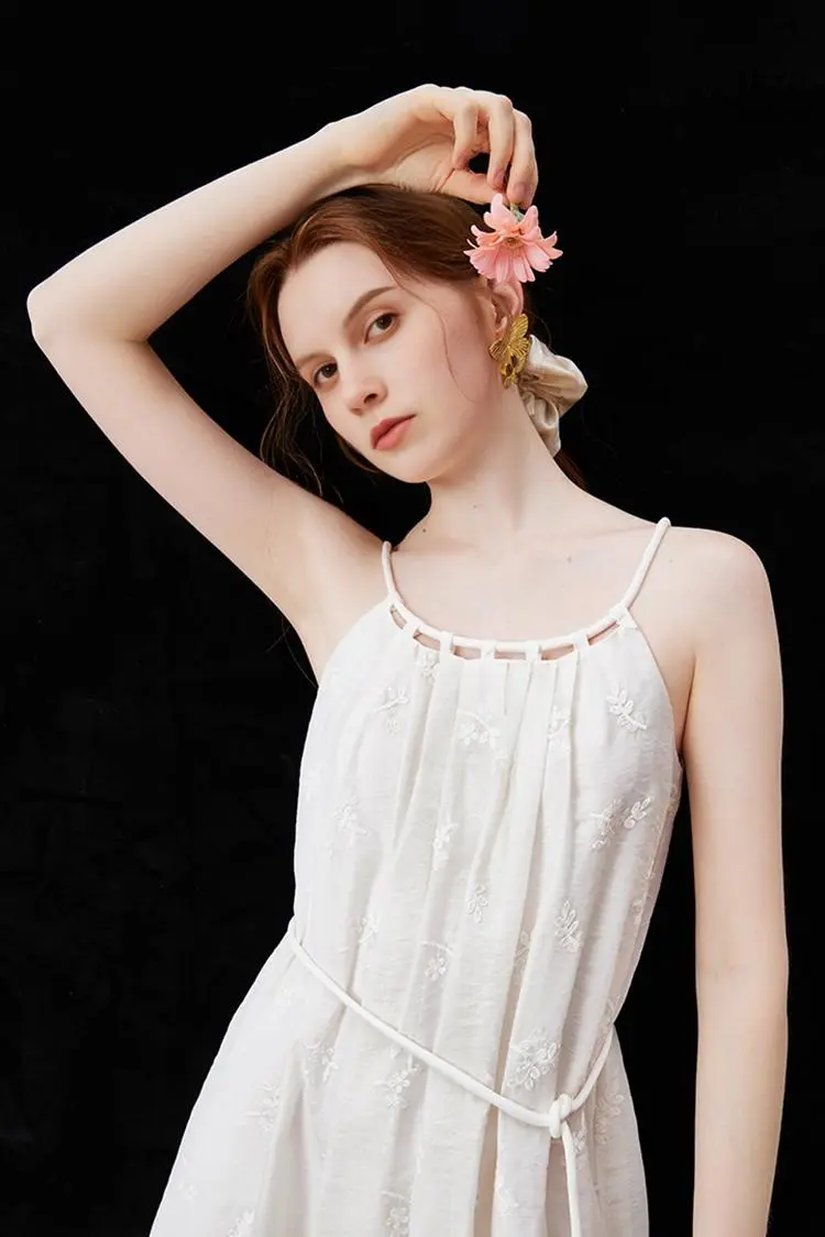 White Flowy Halter Embroidered Dress - HBQMJX