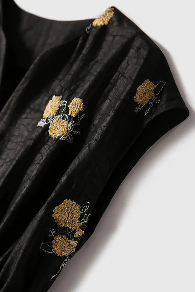 Xiang Yun Silk Floral Hand-Embroidery Midi Dress - HBQMJX