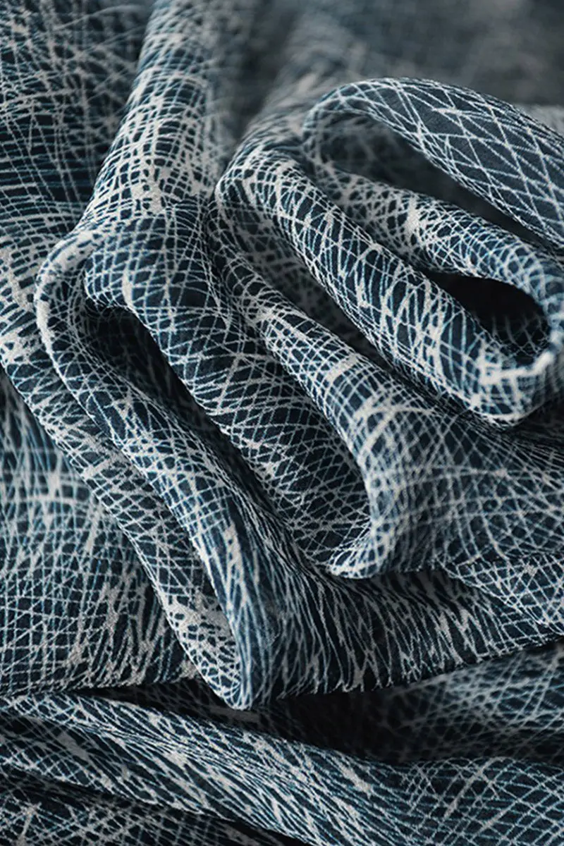 100 Mulberry Silk Blue Long-Sleeve Hand Pleated Midi Dress - HBQMJX