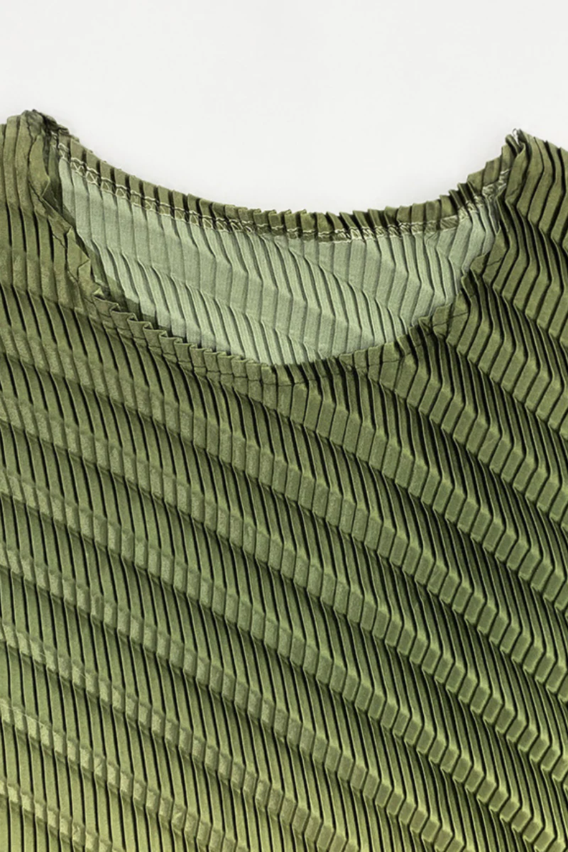 Designer Inspired Pleated Ombre Sleeveless Maxi Dress - HBQMJX