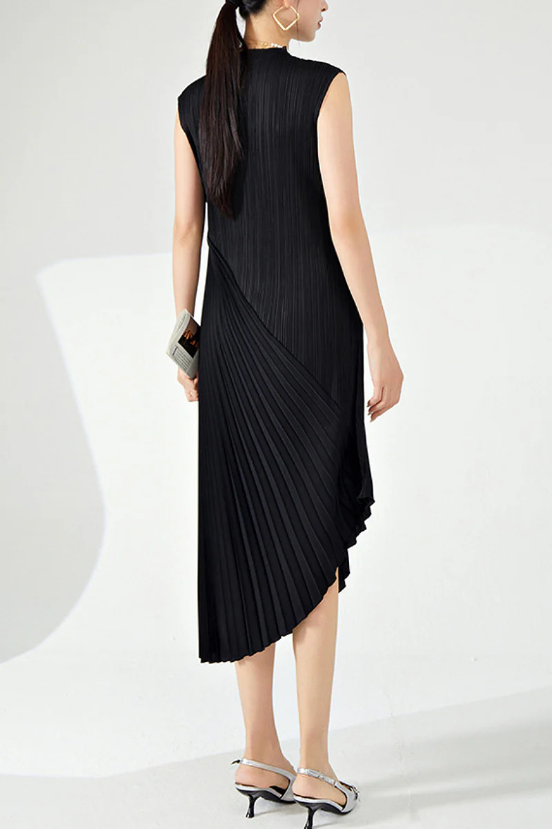 Designer Inspired Pleated Asymmetrical Sleeveless Midi Dress - HBQMJX