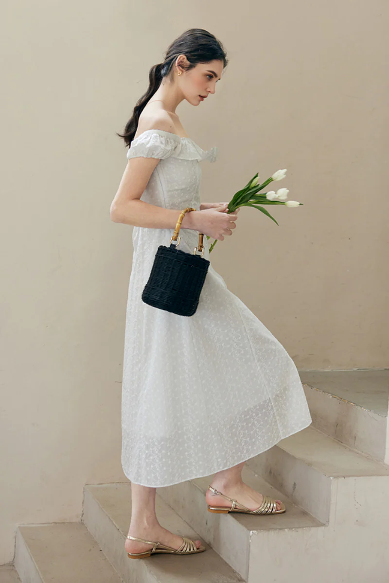 White Cotton Embroidery Off-Shoulder Midi Dress - HBQMJX