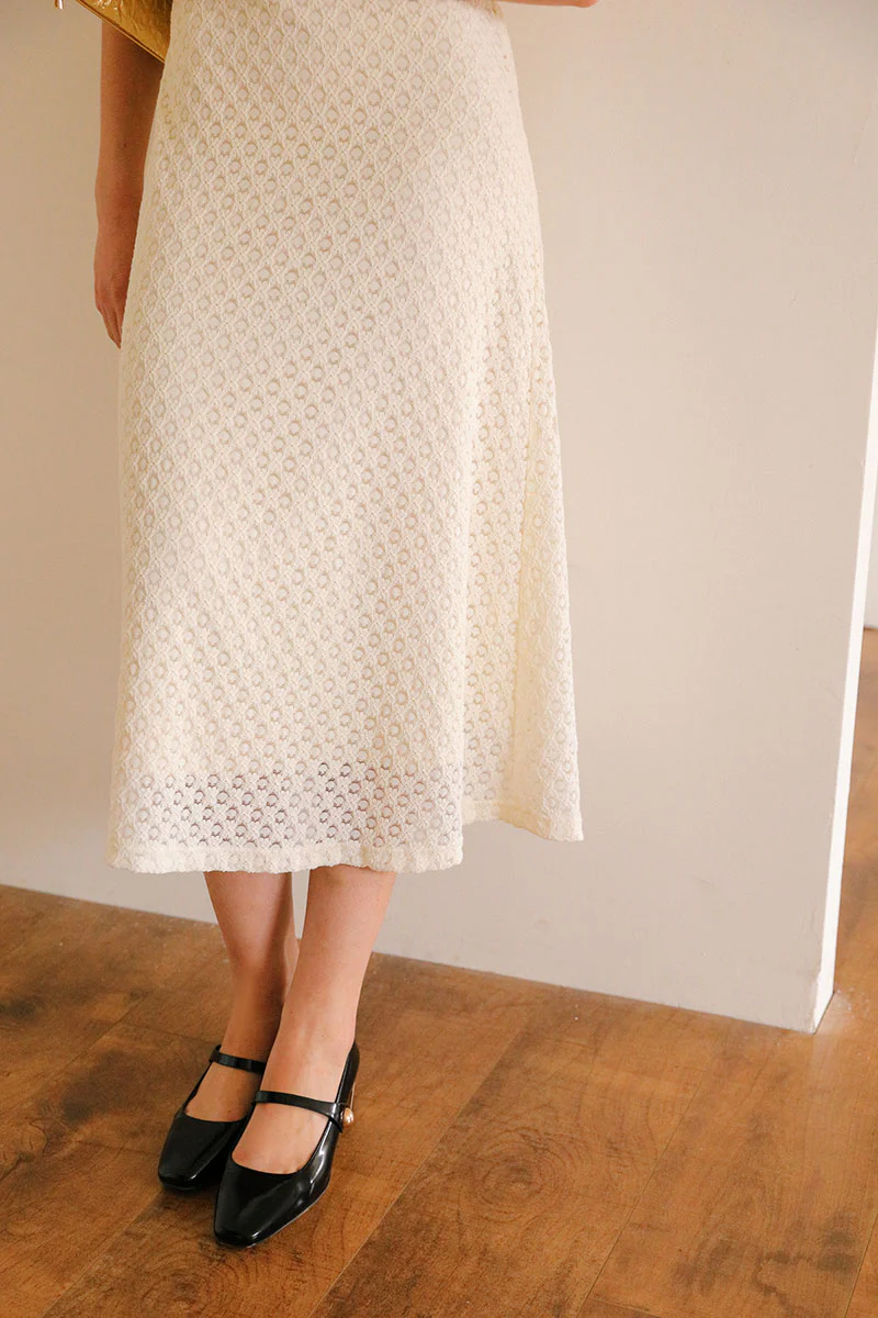White Embroidered Lace Midi Dress with Detachable Brooch - HBQMJX