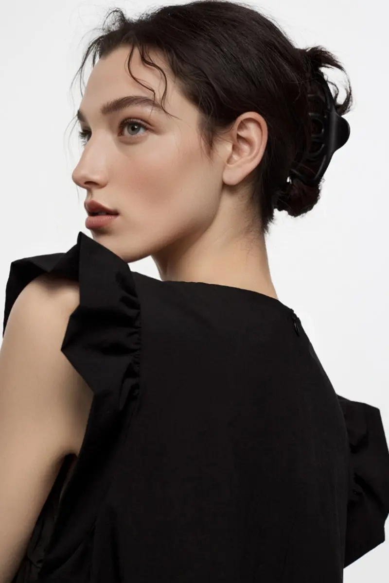 Black Ruffle Cap-Sleeve Trapeze Maxi Dress - HBQMJX