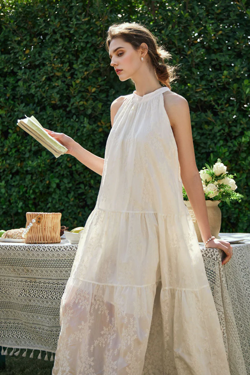 Ivory Embroidered Halter-Neck Tiered Midi Dress with Lace Hem - HBQMJX