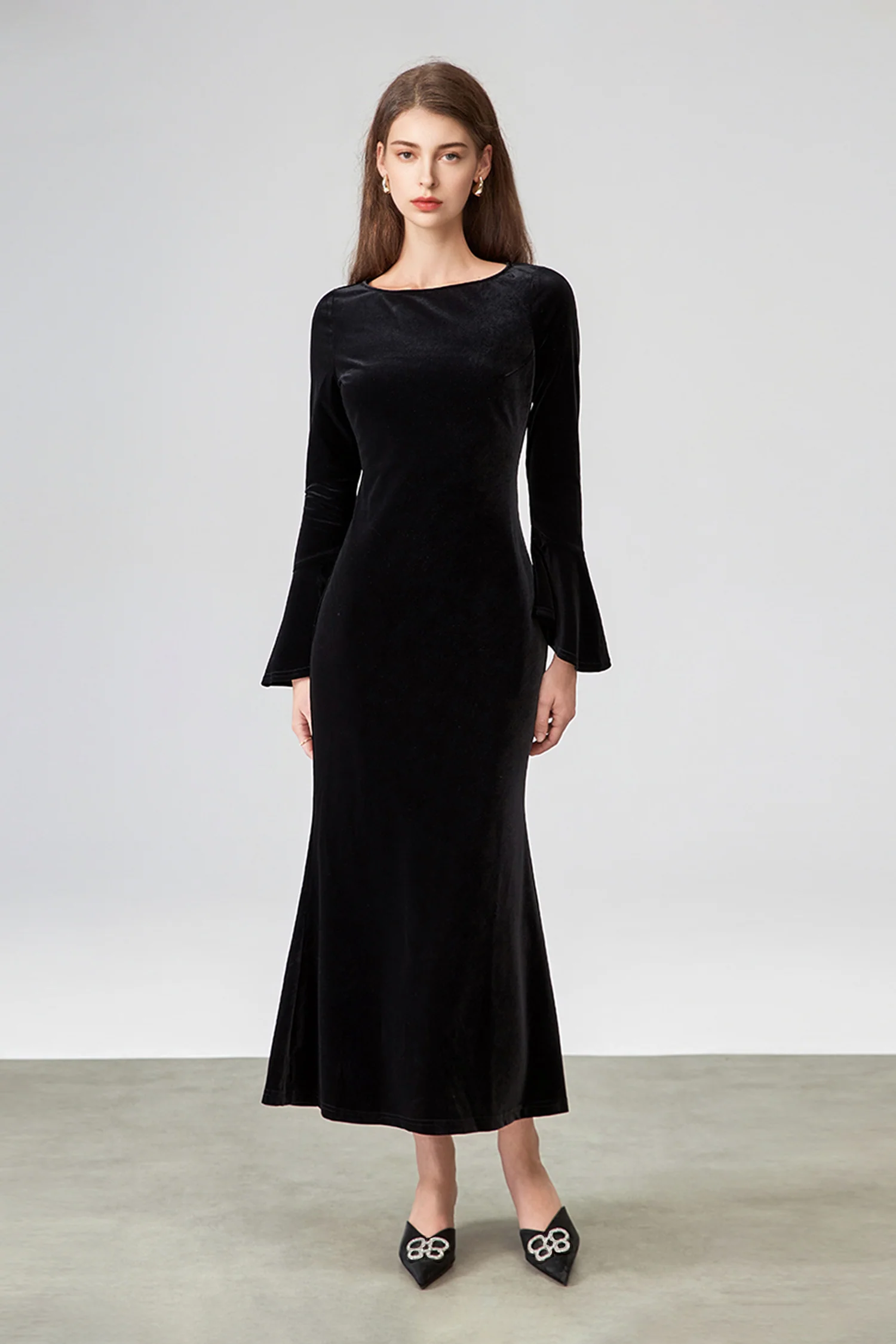 Black Velvet Long Sleeve Crewneck Maxi Dress - HBQMJX