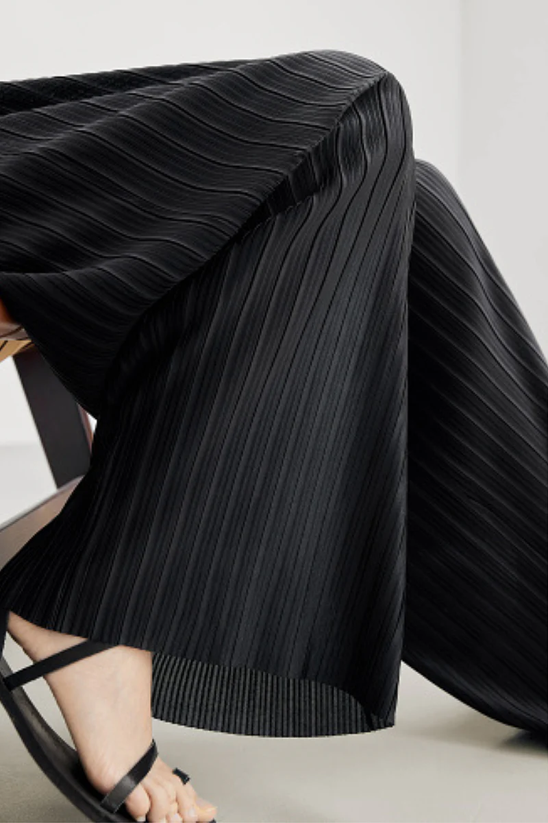 Flowy Pleated Pull-On Wide-Leg Pants - HBQMJX