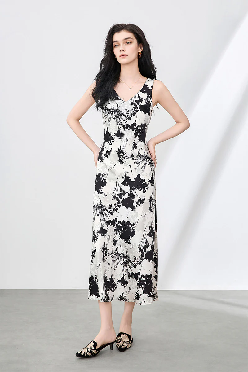 Floral Sleeveless V-Neck Satin Midi Dress - HBQMJX