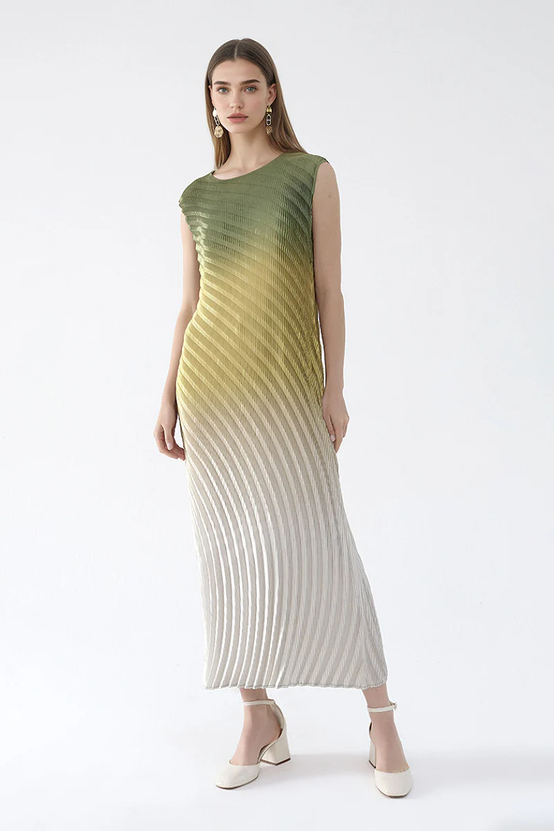 Designer Inspired Pleated Ombre Sleeveless Maxi Dress - HBQMJX