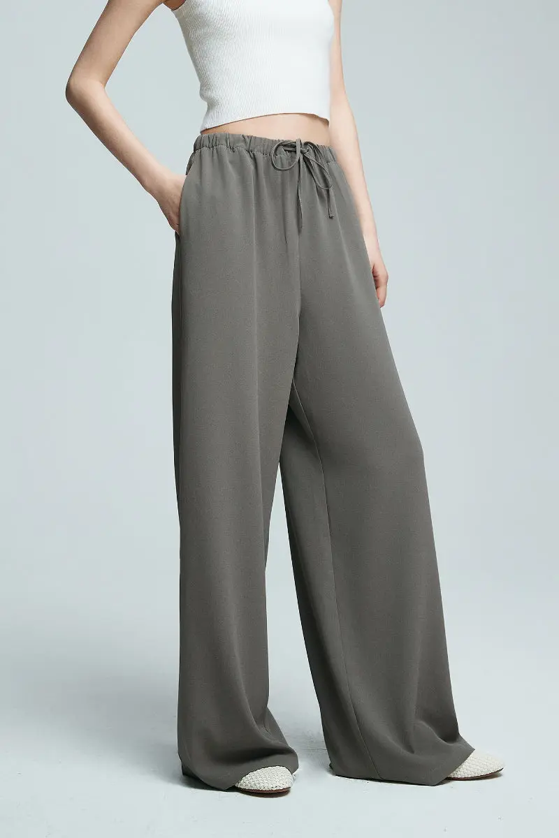 White Pull-On Wrinkle-Free Cooling Puddle Pants - HBQMJX