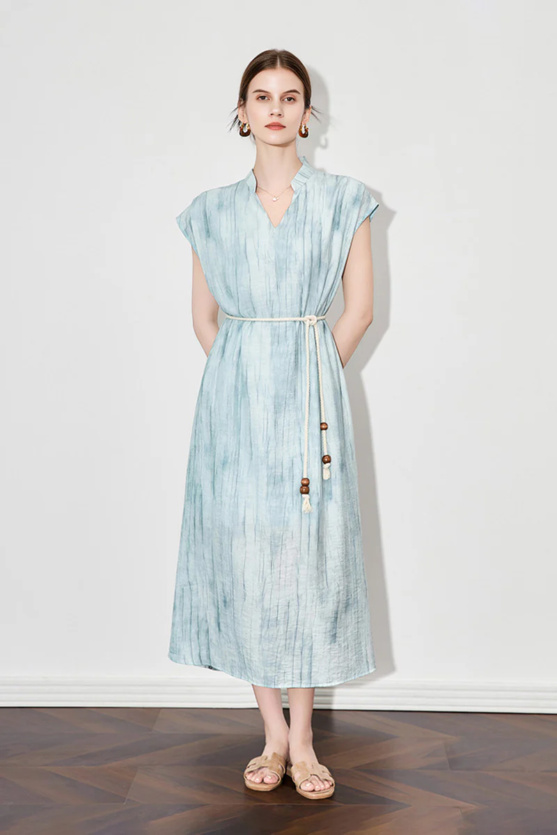 Tie-Dye Textured Cap-Sleeve Midi Dress in Light Blue - HBQMJX