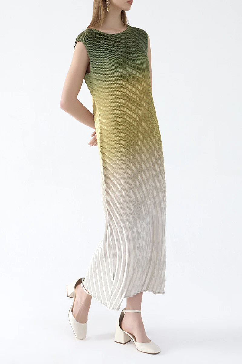 Designer Inspired Pleated Ombre Sleeveless Maxi Dress - HBQMJX