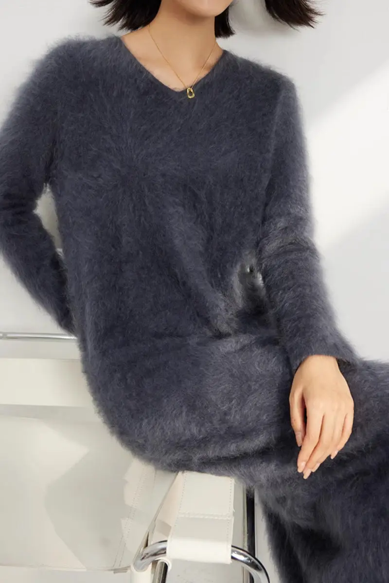 Classic Brushed Cashmere V-Neck Long Sleeve Sweater Dress - HBQMJX