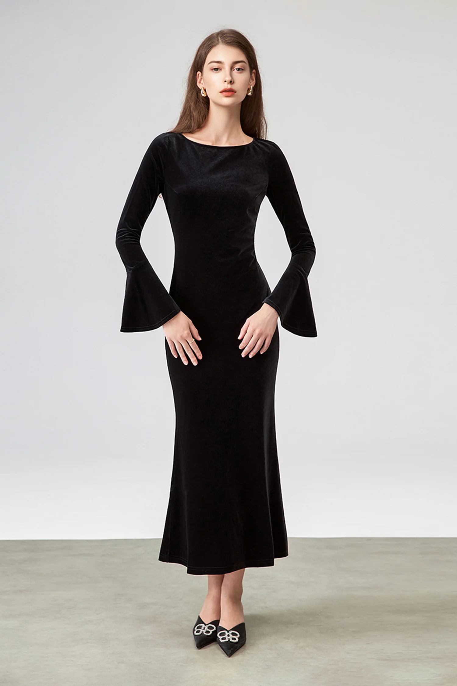 Black Velvet Long Sleeve Crewneck Maxi Dress - HBQMJX
