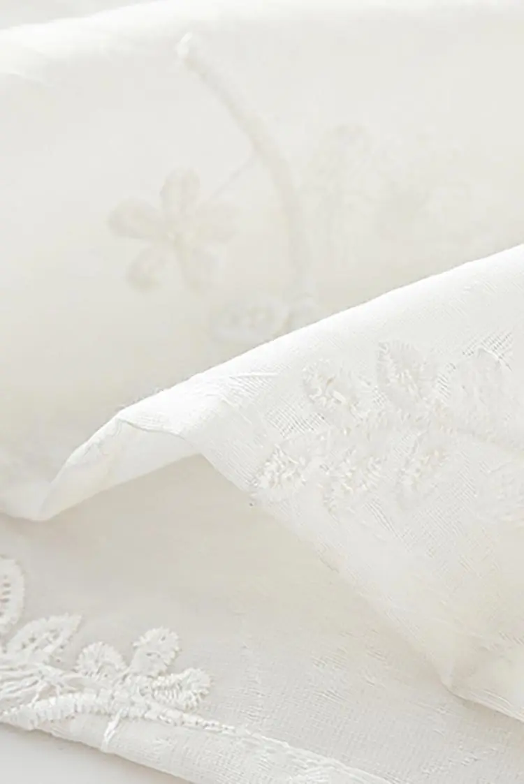 White Flowy Halter Embroidered Dress - HBQMJX