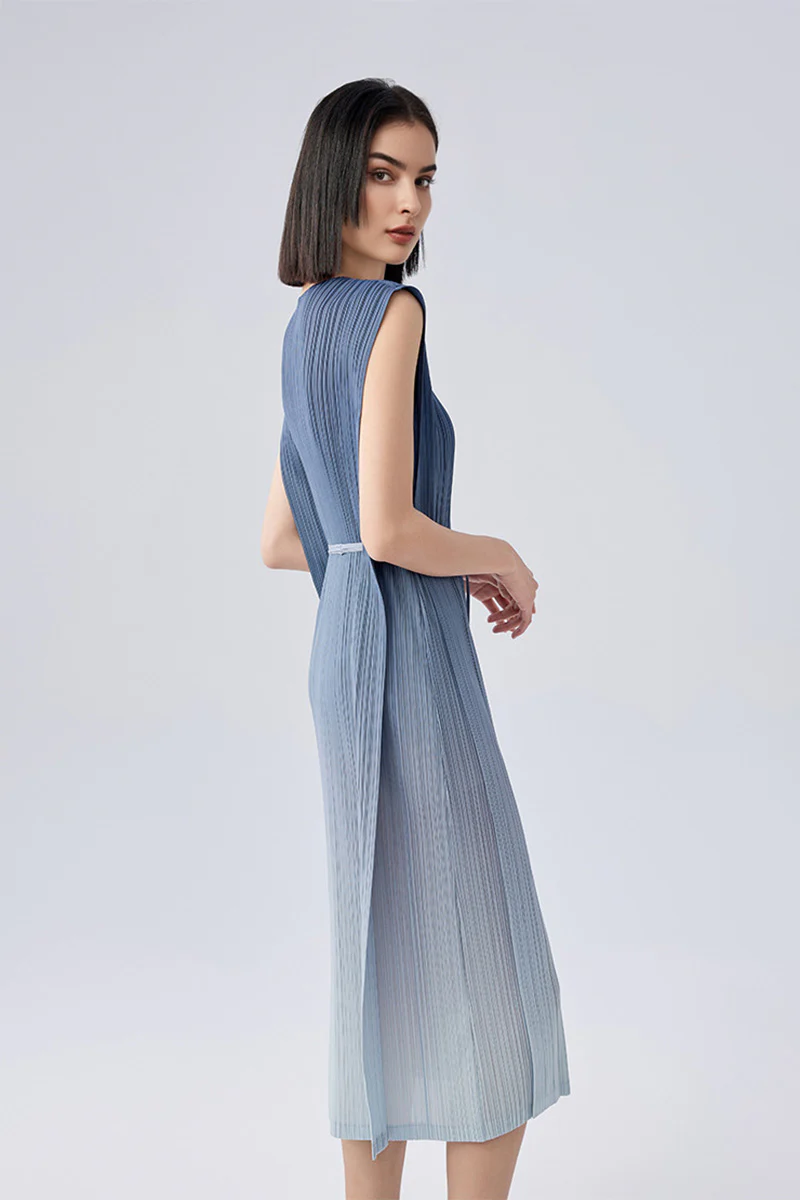 Ombre Pleated Sleeveless Midi Dress - HBQMJX