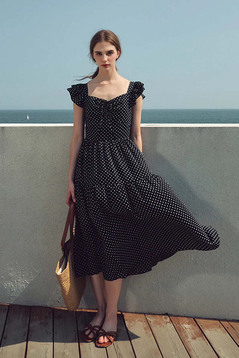 Black Polka-Dot Sweetheart Midi Dress - HBQMJX