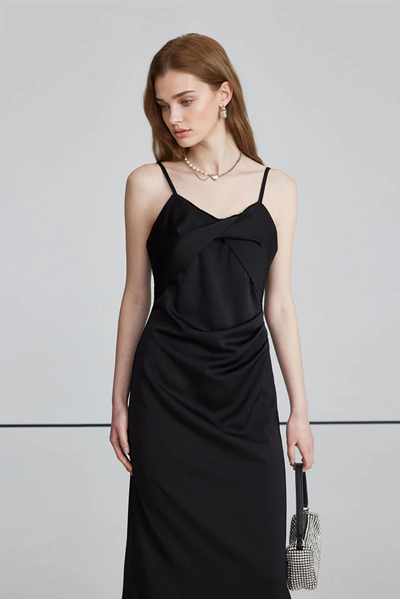 Black Spaghetti-Strap Twist-Front Midi Dress - HBQMJX
