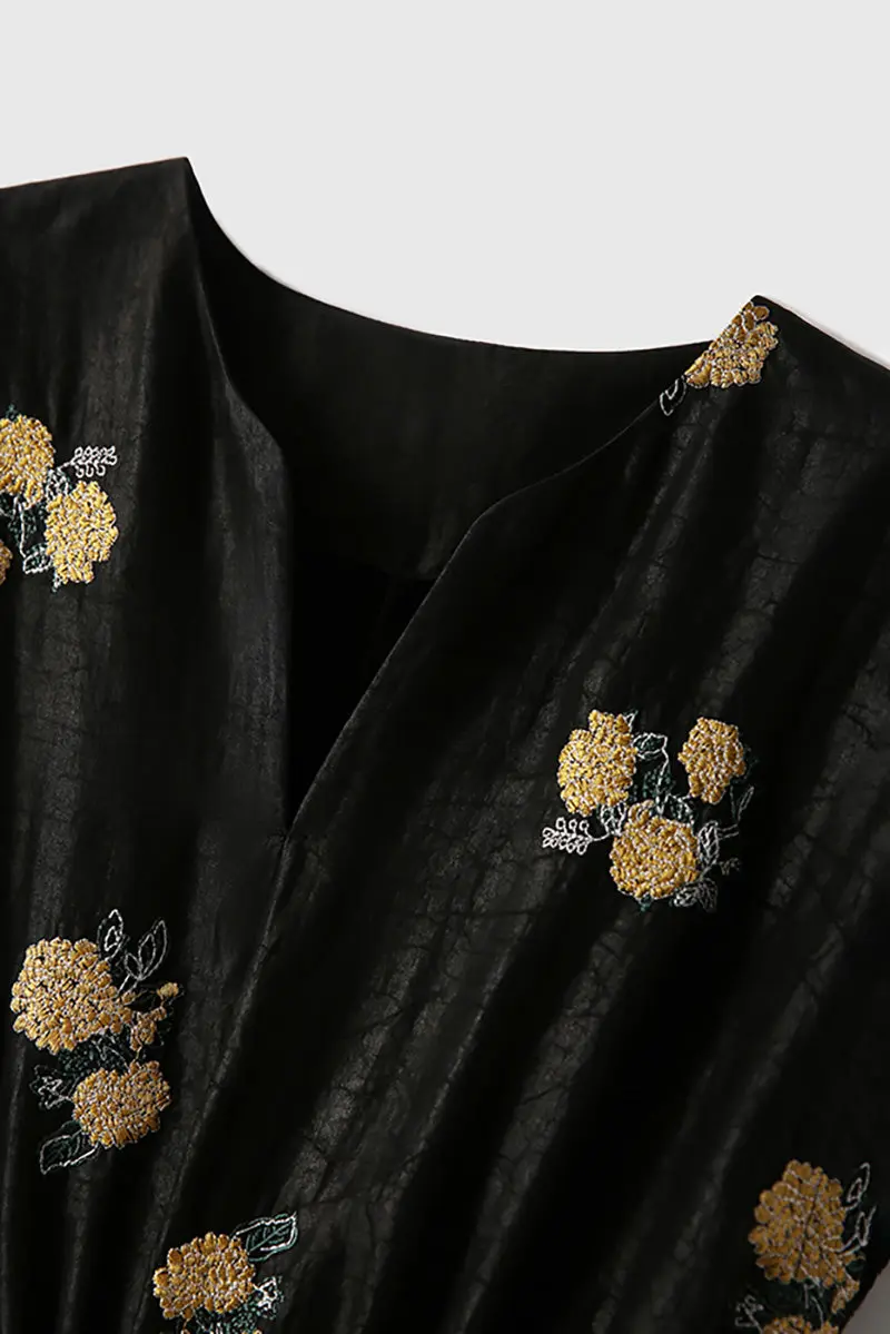 Xiang Yun Silk Floral Hand-Embroidery Midi Dress - HBQMJX